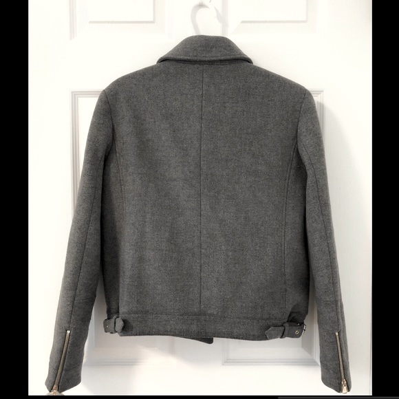 Massimo Dutti Asymmetrical Cropped Wool Coat - Picture 4 of 5